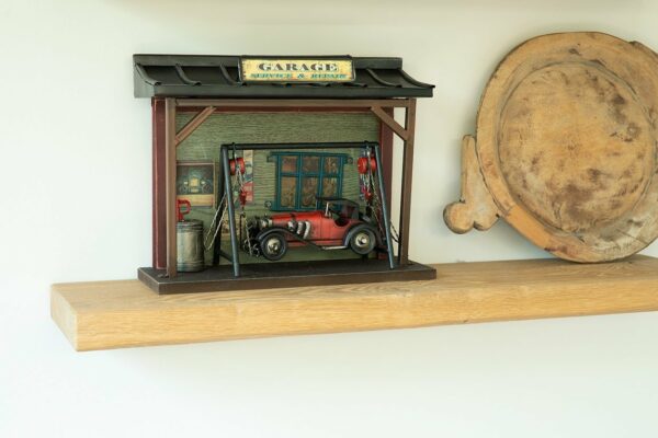 Miniatuur - Garage met Hot Rod Auto - Afbeelding 4